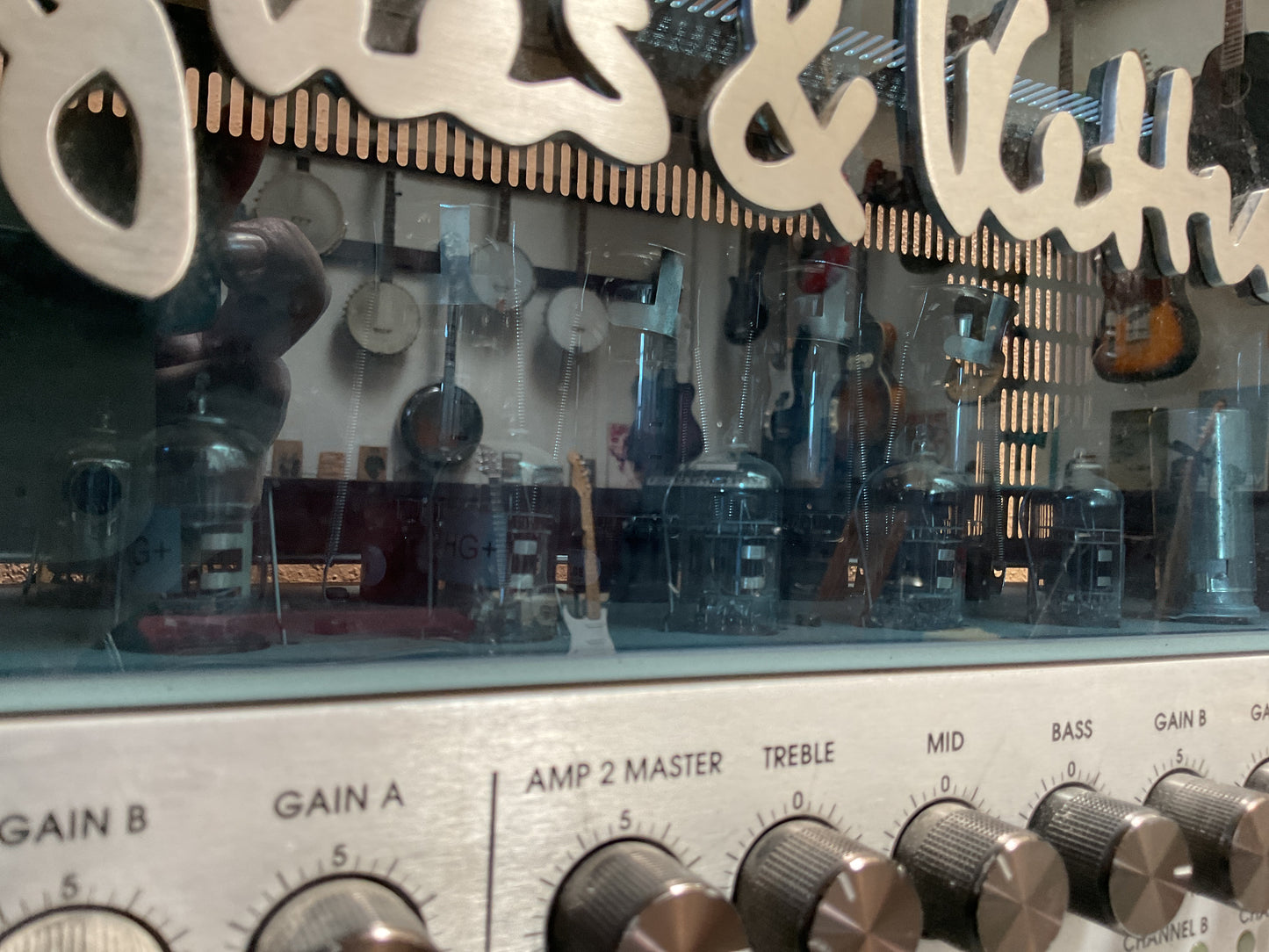 Hughes & Kettner TriAmp (MK 1 EL 34 Model) with Cabinet
