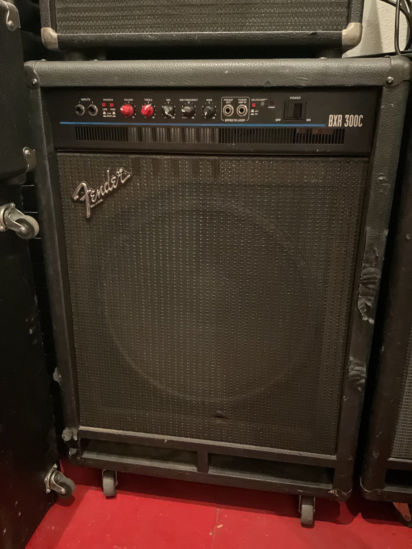 Fender BXR 300c