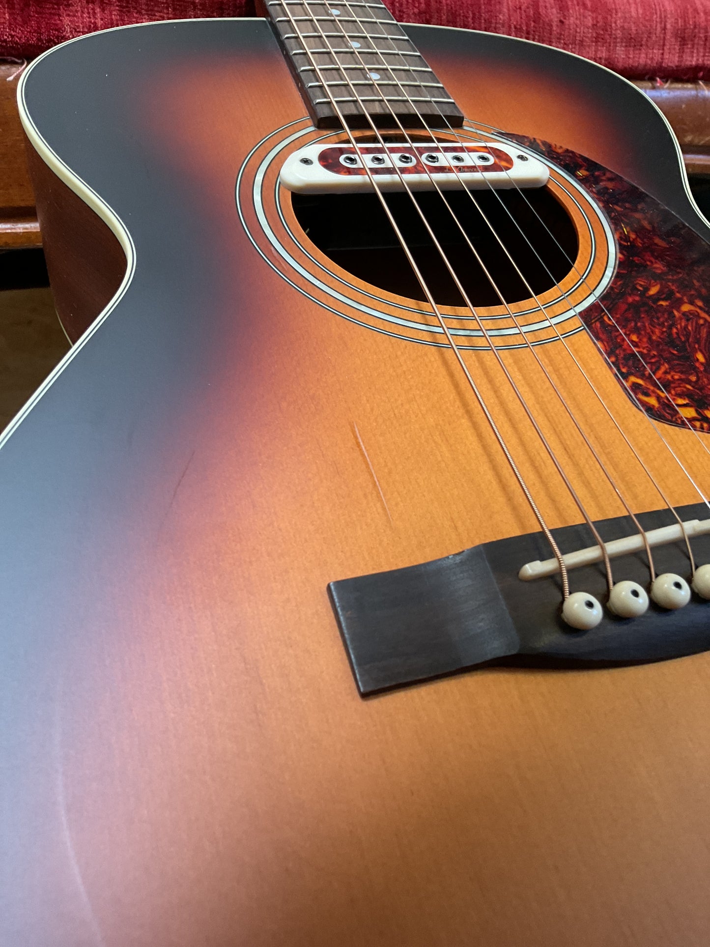 Guild M-240E Troubadour with Case