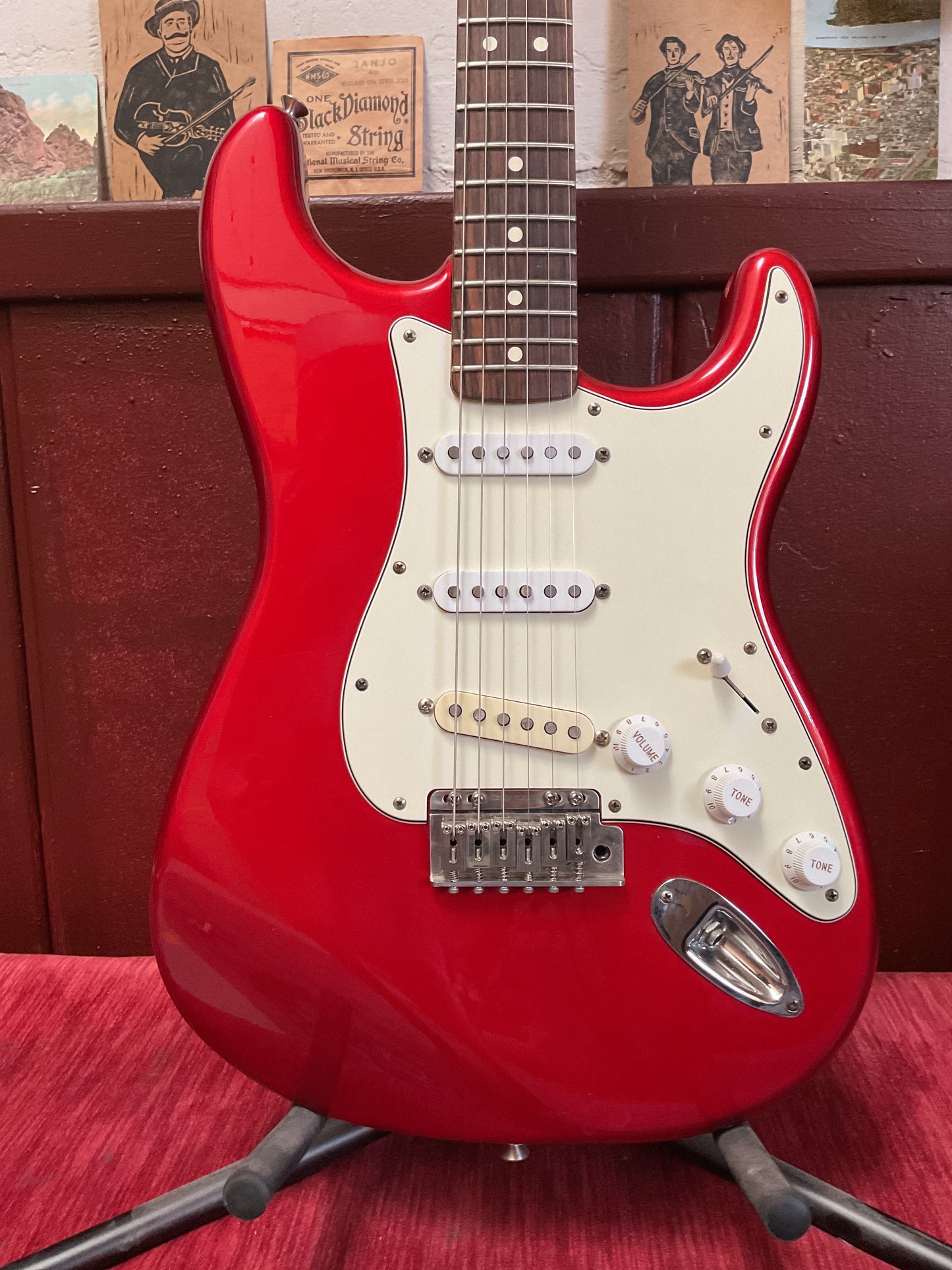 Red Fender 60th Anniversary Stratocaster MIM (2006) with Bag