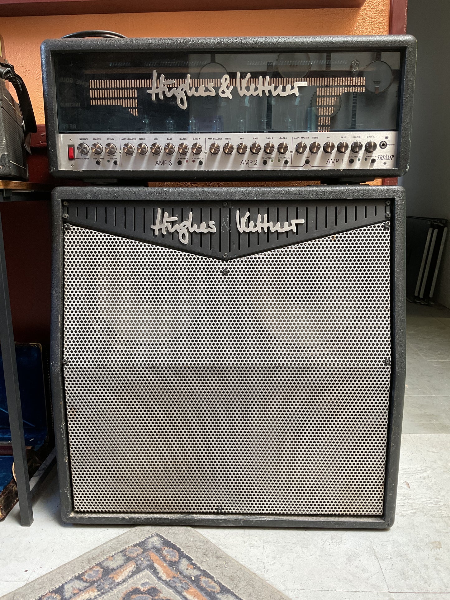 Hughes & Kettner TriAmp (MK 1 EL 34 Model) with Cabinet