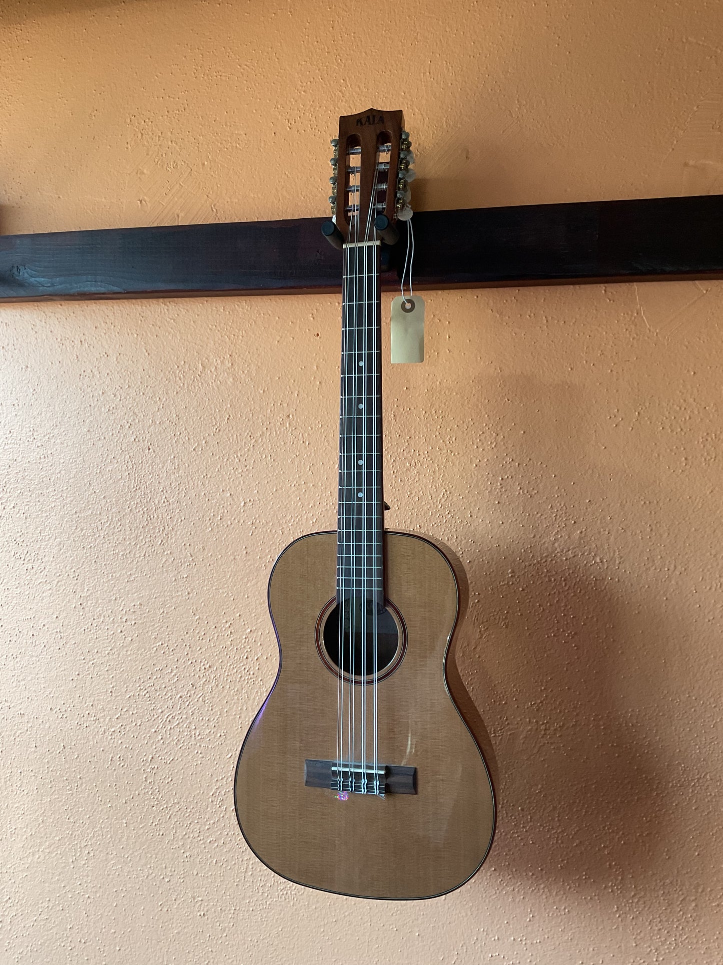 Kala KA-ABP8-CTG 8 String Baritone Ukulele with Bag
