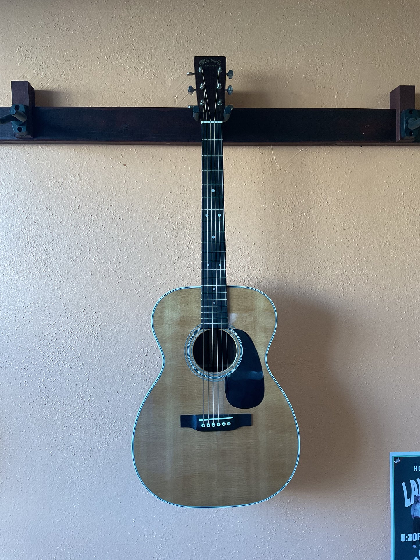 Martin 00-28 Acoustic Guitar (2017) with Case