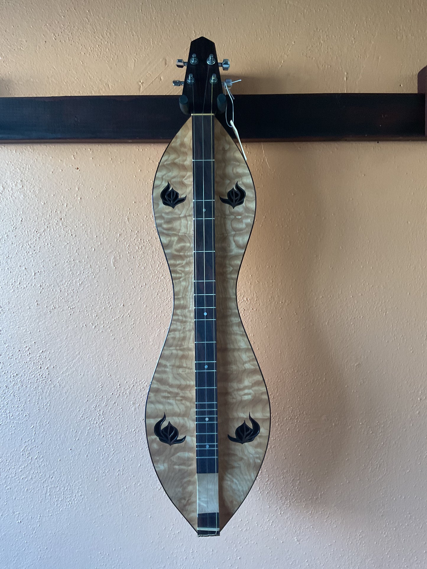 Bonnie Carol Curly Maple Mountain Dulcimer (1979) with Case