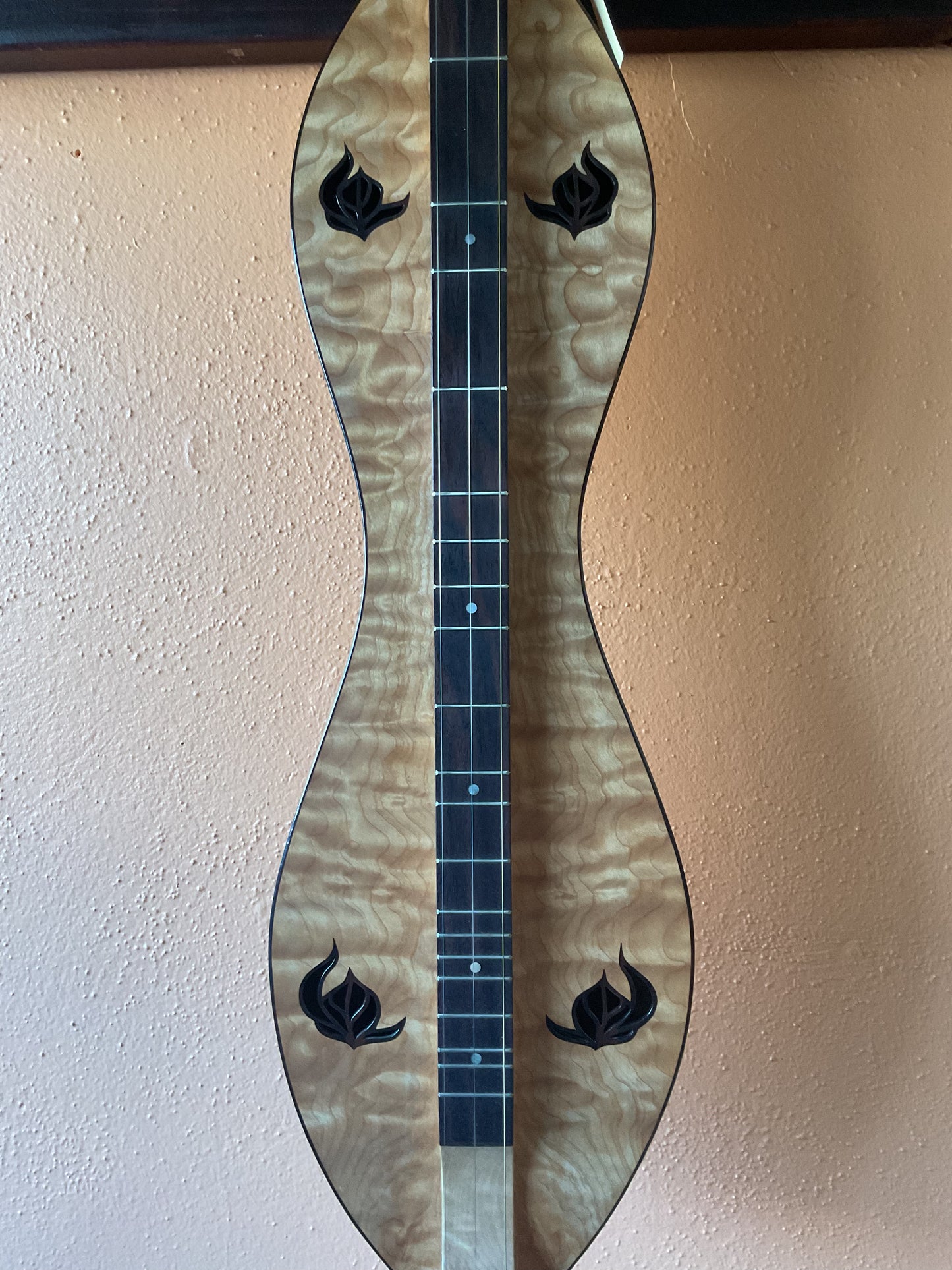 Bonnie Carol Curly Maple Mountain Dulcimer (1979) with Case