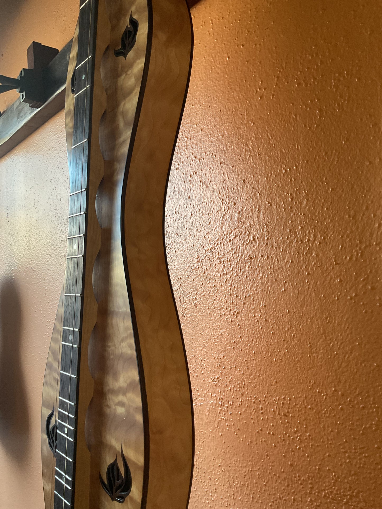 Bonnie Carol Curly Maple Mountain Dulcimer (1979) with Case