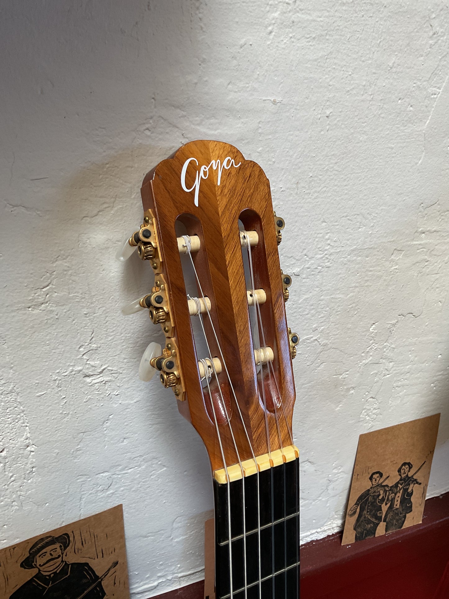 Goya GG-30 Classical Guitar (1972) with Case