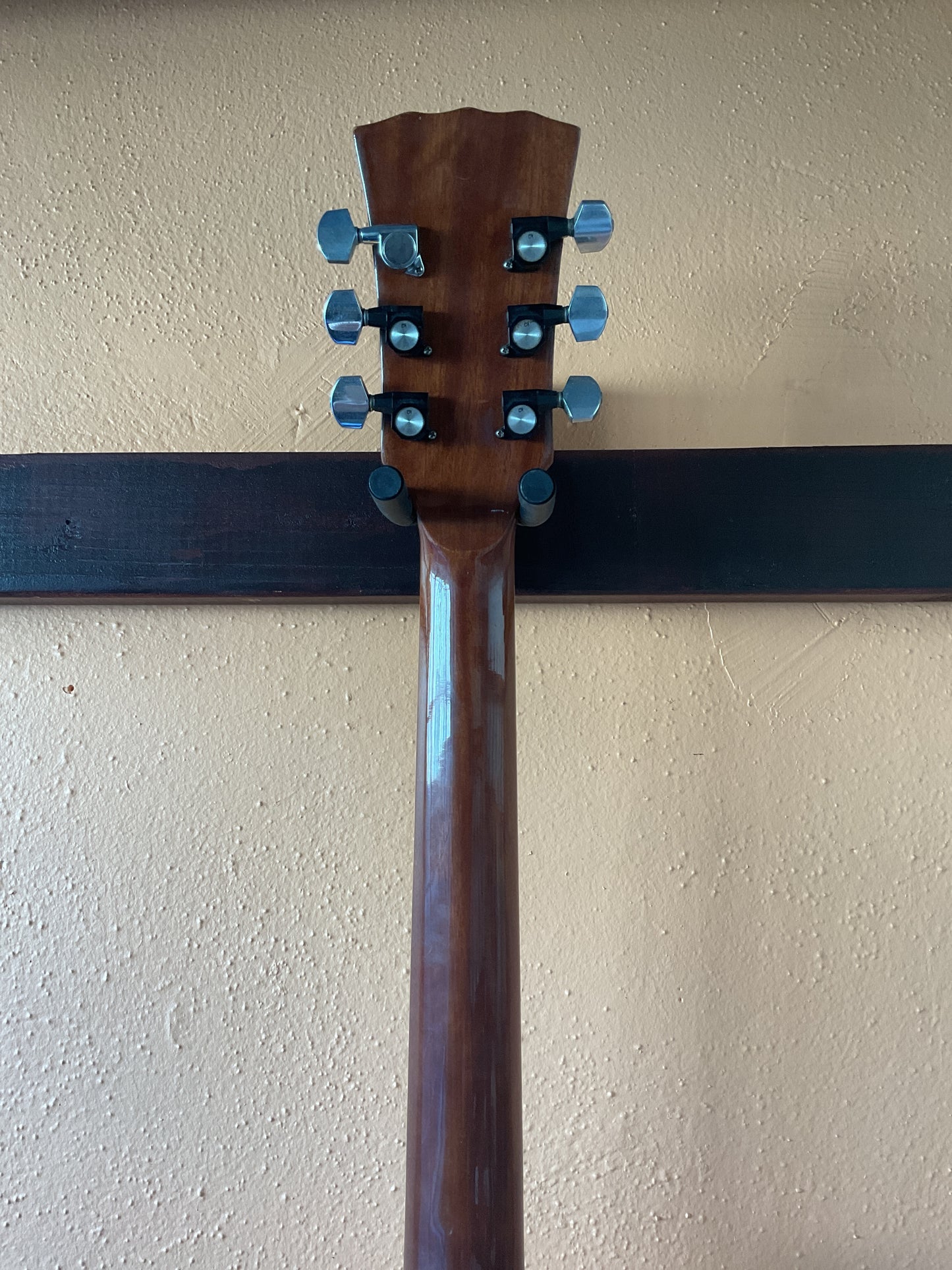 Ventura V-12 Acoustic Guitar (1960s) with Case and Strap