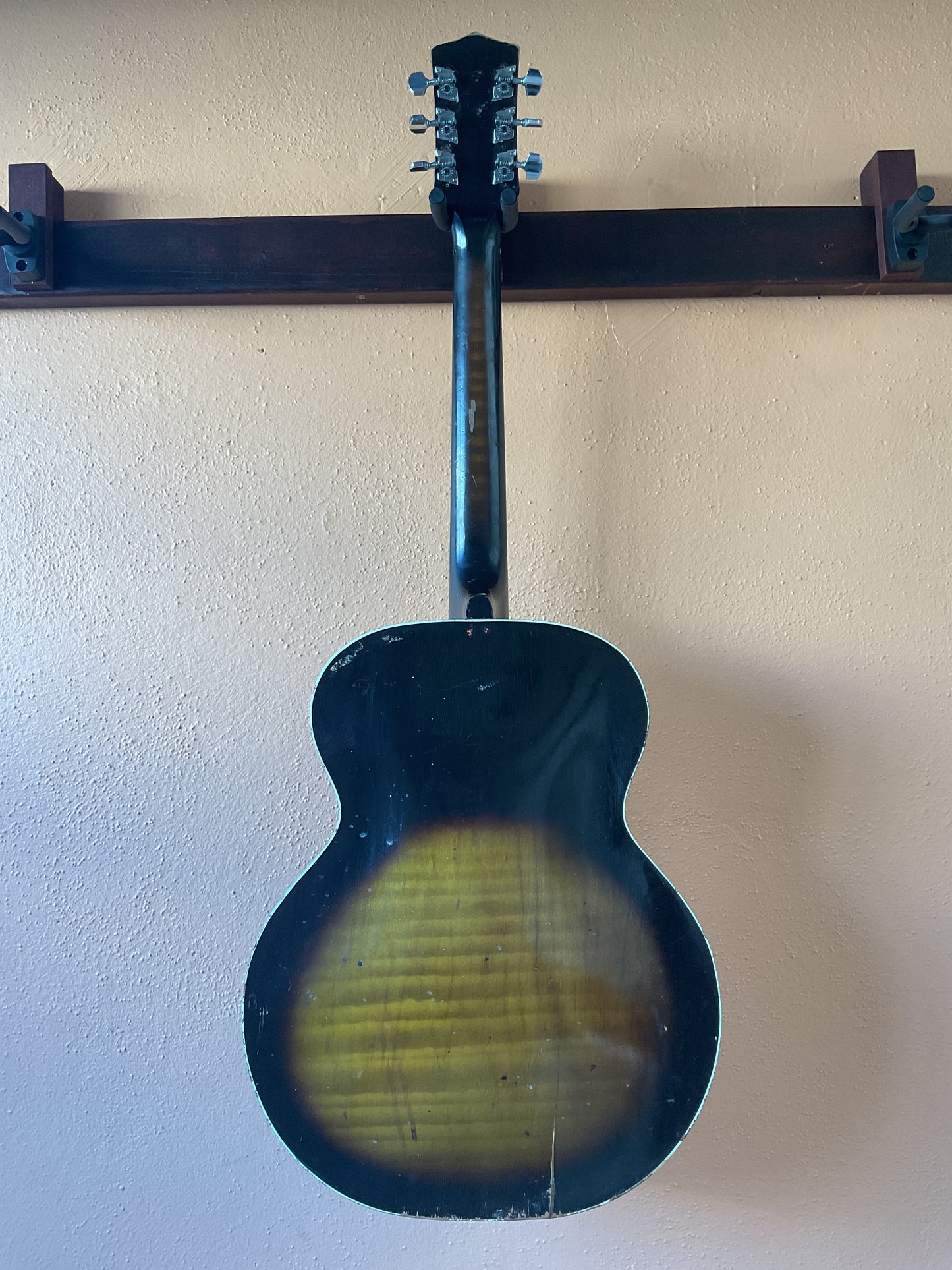 Vintage Harmony Archtop Guitar (1960s)