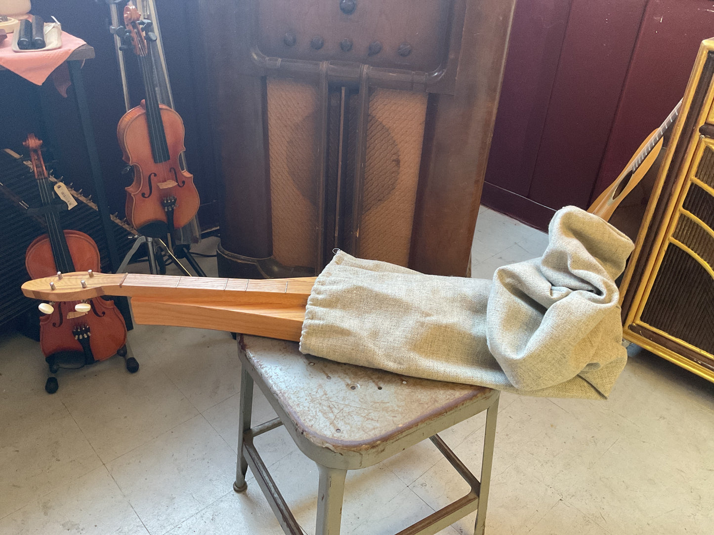 J. Folks Mountain Dulcimer