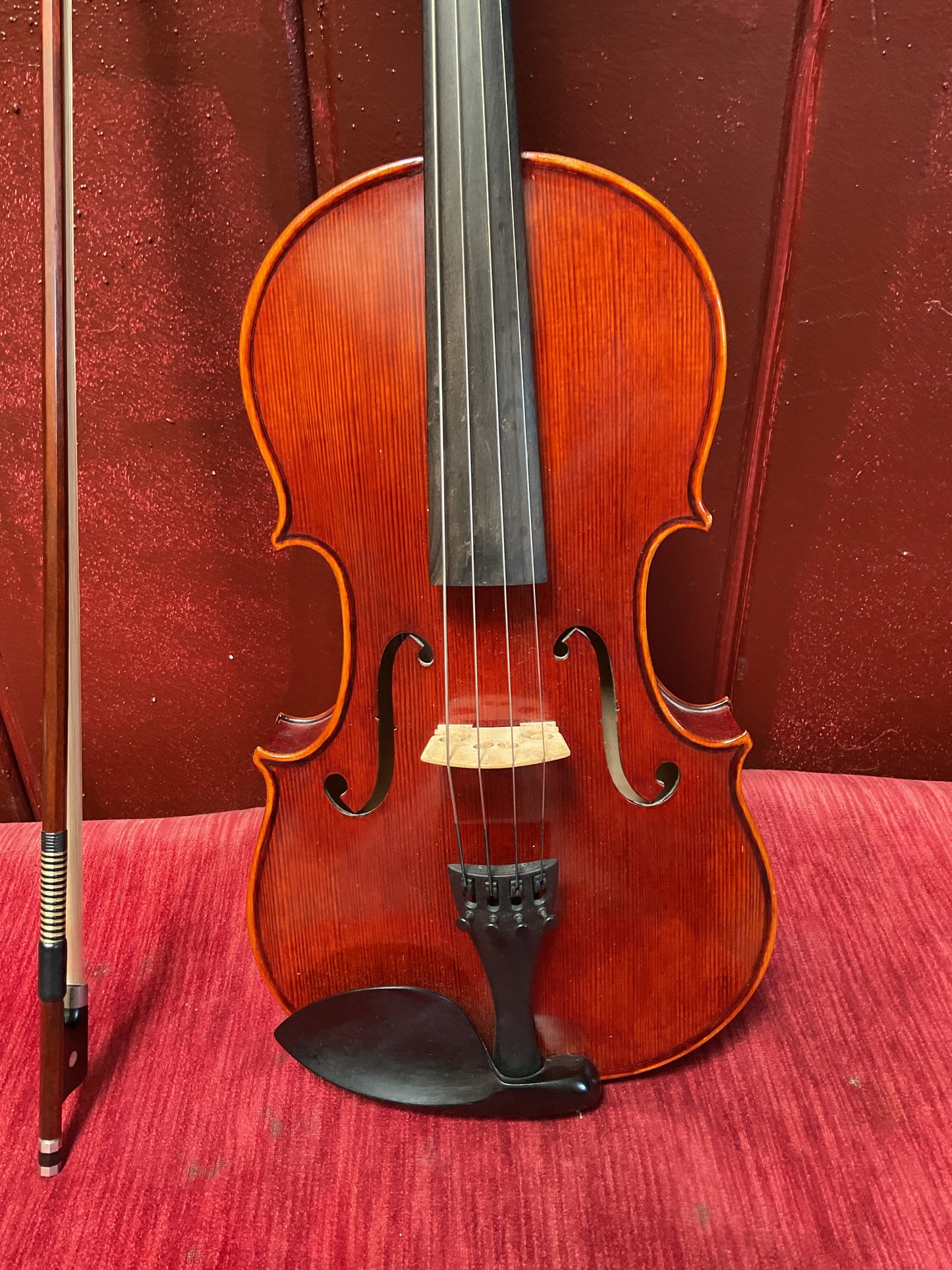 Kreisler 15.75" Viola (2006) Outfit