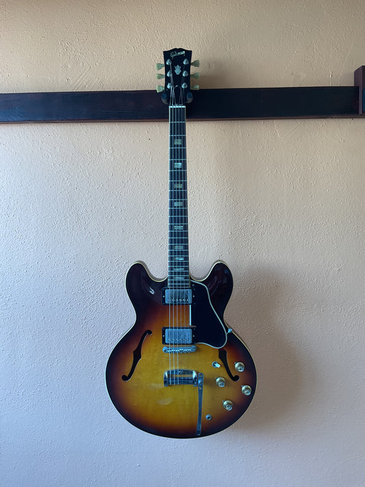 Gibson ES-335 TD (1965) with Case