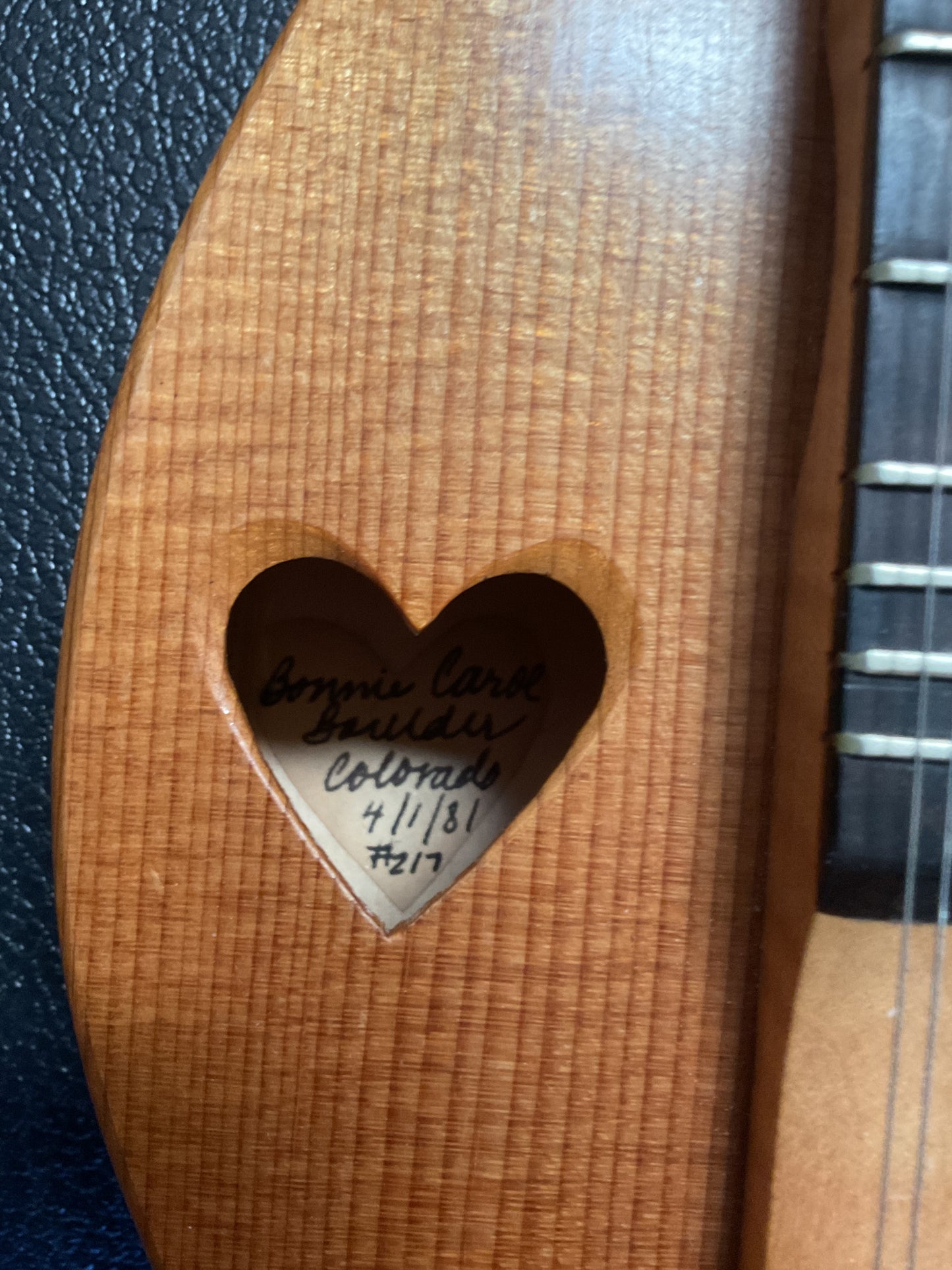 Bonnie Carol Dulcimette (Mini Mountain Dulcimer) with Case