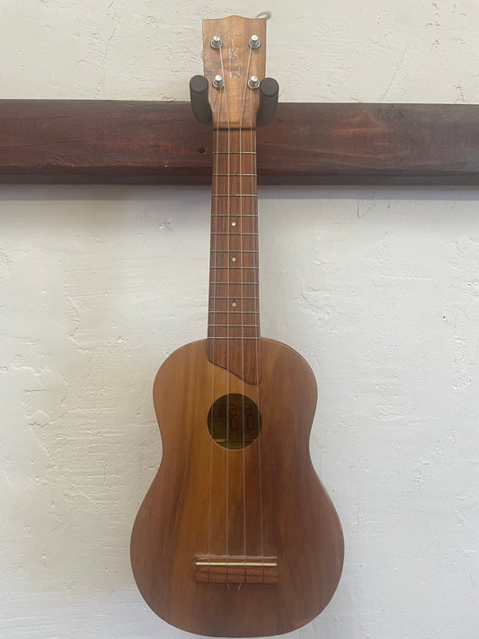 Kamaka Gold Label Soprano Ukulele (c. 1950s) with Chipboard Case