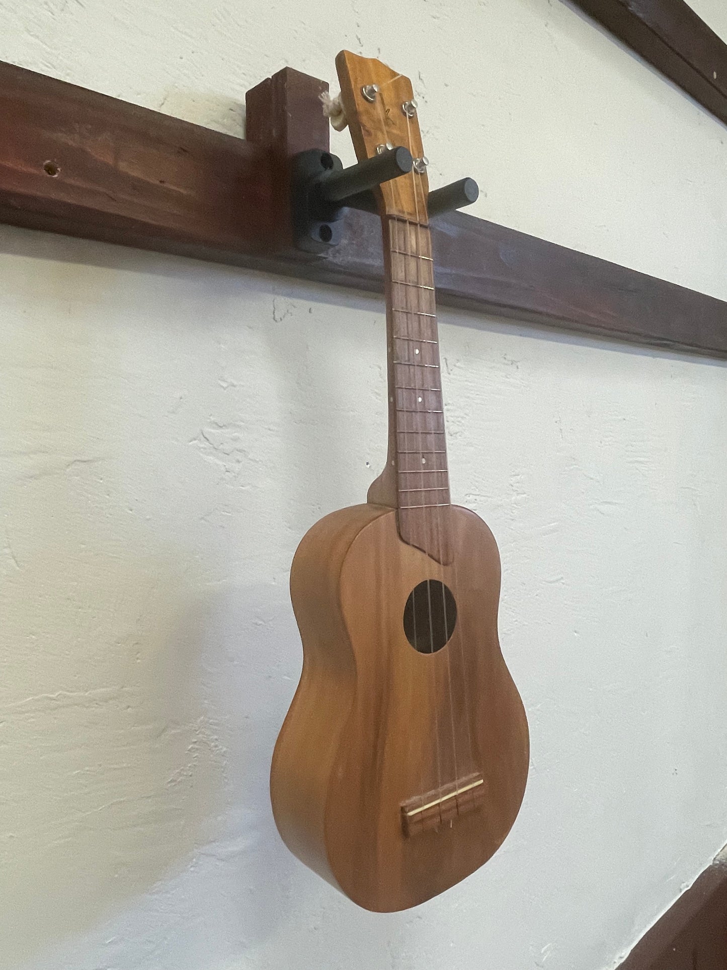 Kamaka Gold Label Soprano Ukulele (c. 1950s) with Chipboard Case