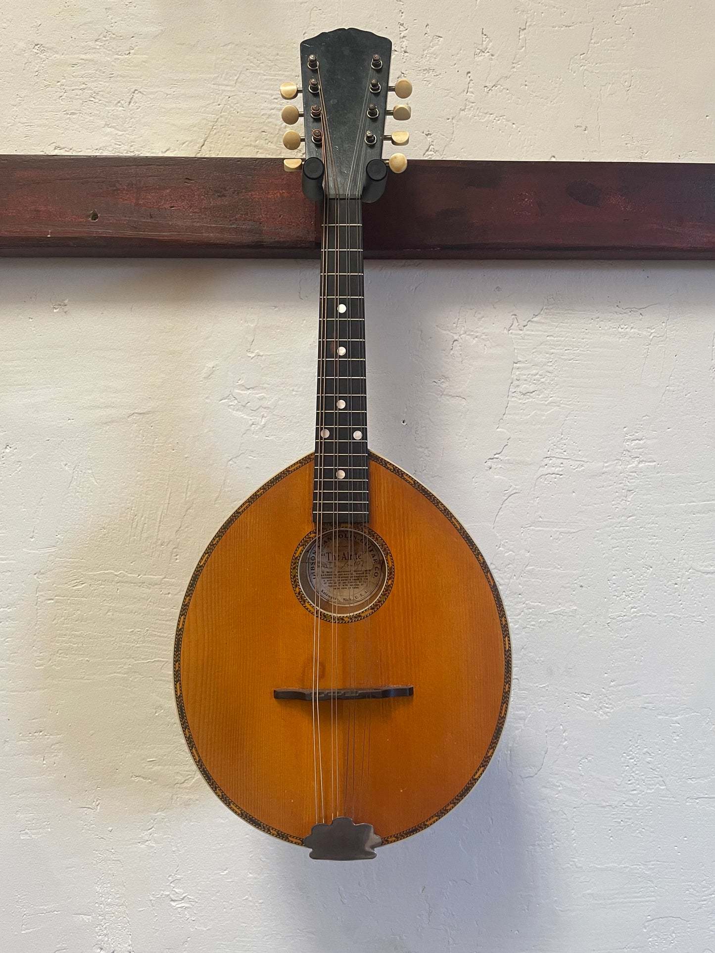 Gibson Alrite Mandolin (1917) with Case