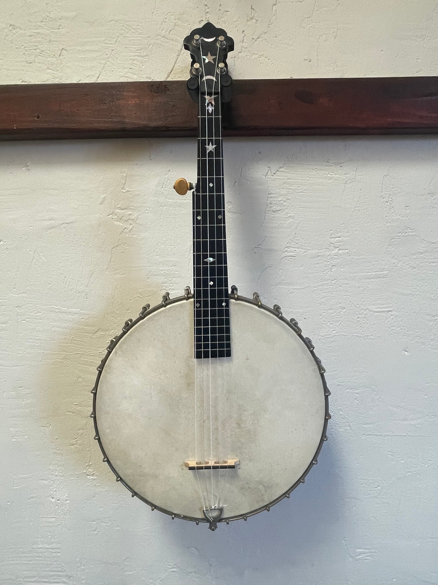 1890s S. S. Stewart Banjeaurine (Short Scale Banjo) with Bag