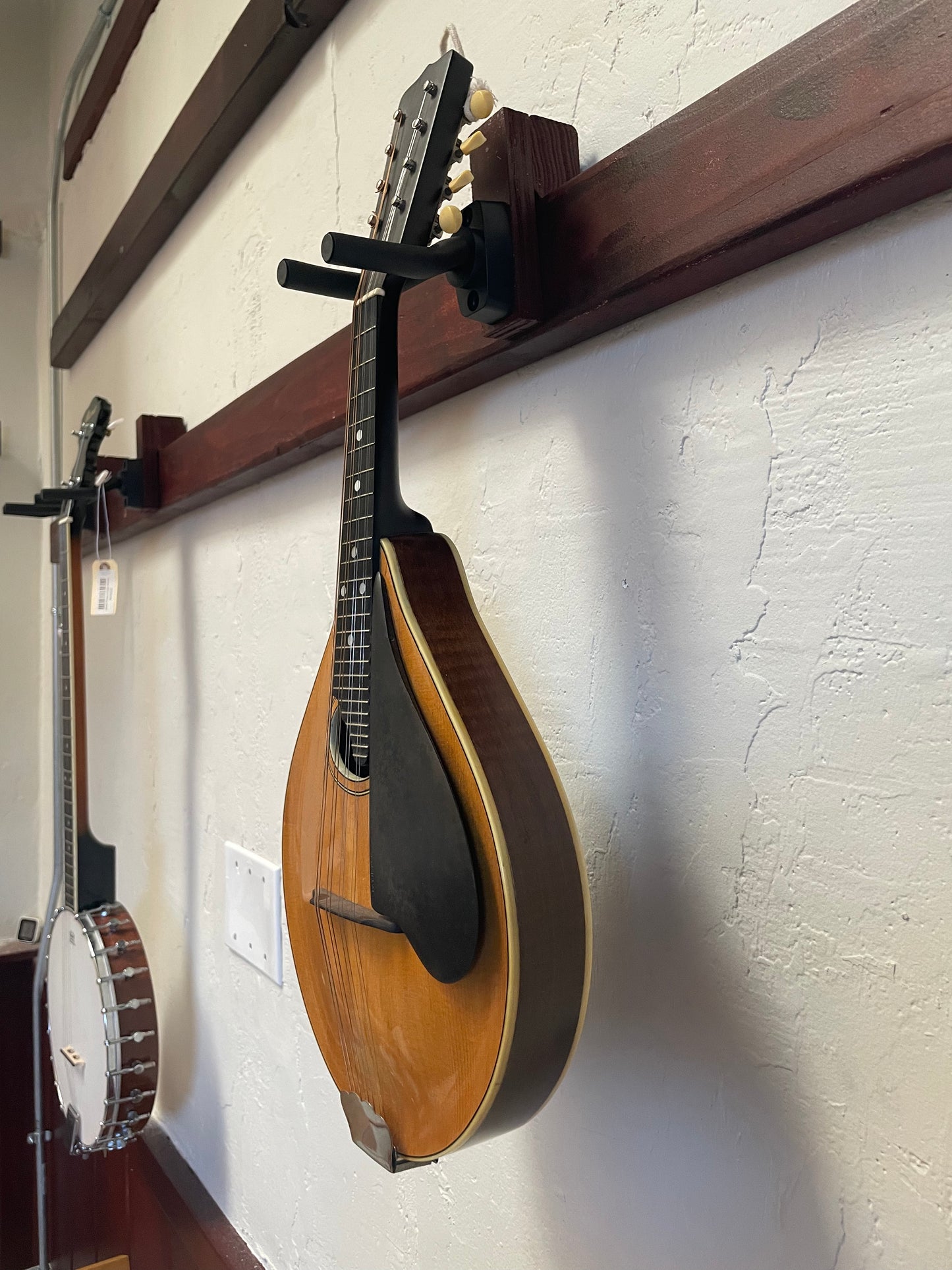 Washburn Style C Mandolin (c. 1920s) with Case